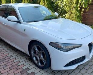 Alfa Romeo Alfa Romeo Giulia 2.2 Diesel AT8 Lusso Q2 Gebrauchtwagen