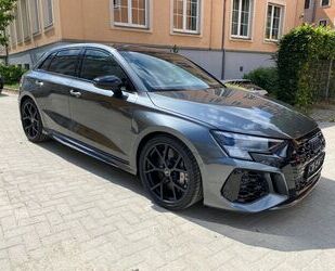 Audi Audi RS3 Sportback/Keramik/DynamikPlus/B&O Gebrauchtwagen