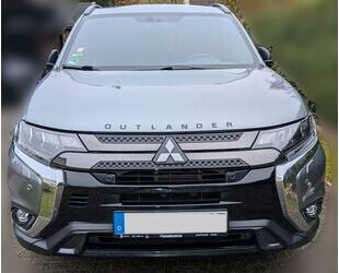 Mitsubishi Mitsubishi Outlander 2WD 2.0 Spirit+CVT7 aus 1. Ha Gebrauchtwagen