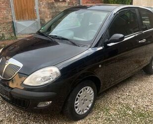 Lancia Lancia Ypsilon 1.2 16V Oro / gepflegt, Klima, Tüv Gebrauchtwagen