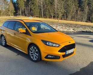 Ford Ford Focus 2,0 EB ST Leder-Sport-Paket Turnier ST Gebrauchtwagen