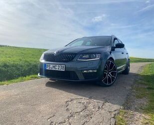 Skoda Skoda Octavia 2.0 TSI Green tec DSG RS (STANDHEIZU Gebrauchtwagen