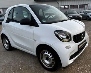 Smart Smart ForTwo coupe electric drive / EQ/NAVI/Aut./P Gebrauchtwagen