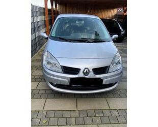 Renault Renault Scenic 1.6 16V Gebrauchtwagen