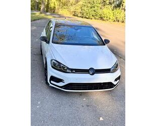 VW Volkswagen Golf R DSG AKRAPOVIC DYNAUDIO PERFORMAN Gebrauchtwagen