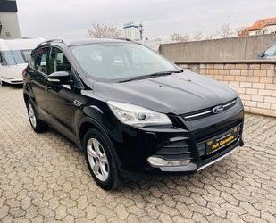 Ford Ford Kuga Sync Edition 2.0 Allrad DTCi Titanium Au Gebrauchtwagen