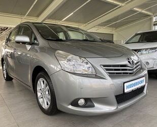 Toyota Toyota Verso 1.8 Edition PANORAMA AHK Tempom. Sitz Gebrauchtwagen