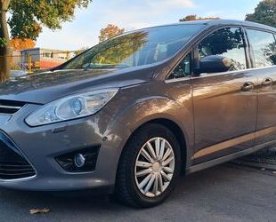 Ford Ford Grand C-Max Titanium 7Sitzer / 1.Hand Gebrauchtwagen