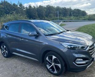 Hyundai Hyundai Tucson 2.0 CRDi Auto Style 4WD Pano. Sitzb Gebrauchtwagen