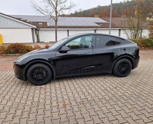 Tesla Tesla Model Y RWD Winterräder Keramikversiegelung Gebrauchtwagen