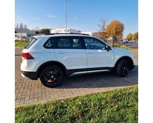 VW Volkswagen Tiguan 2.0 TDI SCR DSG 4MOTION OFFROAD Gebrauchtwagen