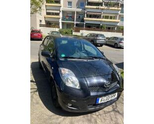 Toyota Toyota Yaris 1,4-l-D-4D Club Club Gebrauchtwagen