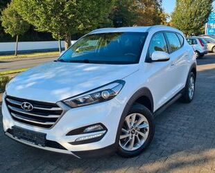 Hyundai Hyundai Tucson2.0d-4WD-6G*AHK*KLIMAUT+NAV+LED+KAME Gebrauchtwagen