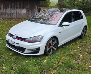 VW Volkswagen Golf 2.0 TSI DSG BMT GTI Performance GT Gebrauchtwagen