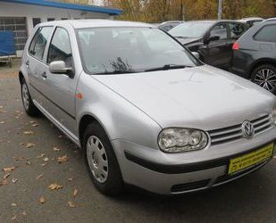 VW Volkswagen Golf 1.6 Auto Basis Gebrauchtwagen