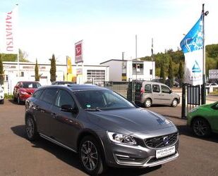 Volvo Volvo V60 CC Pro 2,5 Cross Country T5 AWD Automati Gebrauchtwagen