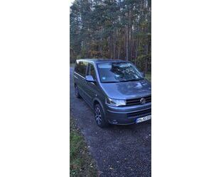 VW Volkswagen T5 Caravelle super Zustand Gebrauchtwagen