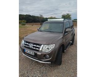 Mitsubishi Mitsubishi Pajero 3,2 DI-D Rostfrei Top Zustand Gebrauchtwagen