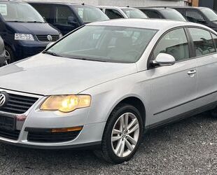 VW Volkswagen Passat Lim. Comfortline 1.6 Benzin Gebrauchtwagen