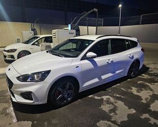 Ford Ford Focus 1,5 EcoBoost 110kW ST-Line Turnier ST-L Gebrauchtwagen