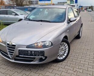 Alfa Romeo Alfa Romeo ANDERE 147 1.6 TS ECO 16V Distinctive Gebrauchtwagen