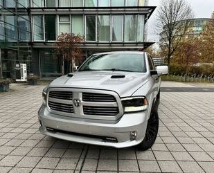 Dodge Dodge RAM Sport 5.7Hemi 1500 Quad-Cap LPG Vollauss Gebrauchtwagen