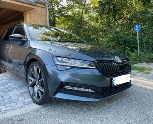 Skoda Skoda Superb 2.0 TSI 140kW DSG SPORTLINE COMBI SPO Gebrauchtwagen