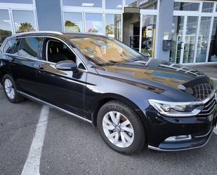 VW Volkswagen Passat Variant Highline NAVI*VIRTUAL*SH Gebrauchtwagen