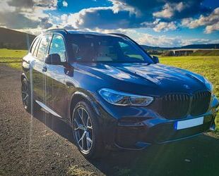 BMW BMW X5 xDrive45e M-Paket B&W Leder Garantie bis 20 Gebrauchtwagen