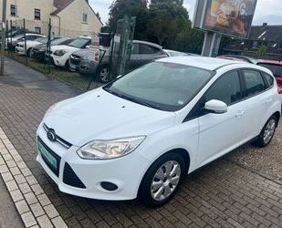 Ford Ford Focus Lim. Trend*TÜV NEU*1 HAND*KLIMA*TOP AUT Gebrauchtwagen