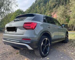 Audi Audi Q2 1.6 TDI design design Gebrauchtwagen