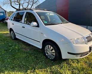 Skoda Skoda Fabia Combi Comfort - TÜV 11/25 - AHK - 8 Re Gebrauchtwagen