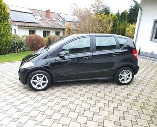 Mercedes-Benz Mercedes-Benz A 150 Kosmos schwarz metallic wenig Gebrauchtwagen