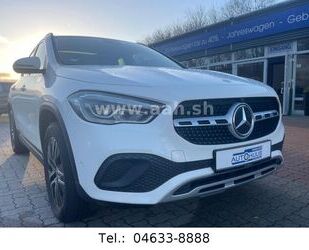 Mercedes-Benz Mercedes-Benz GLA 200 Progressive nur 23TKm Scheck Gebrauchtwagen