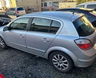 Opel Opel Astra H Lim. Elegance Gebrauchtwagen