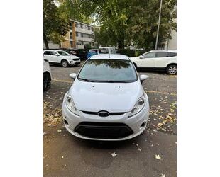 Ford Ford Fiesta 1,4 Titanium Titanium Gebrauchtwagen