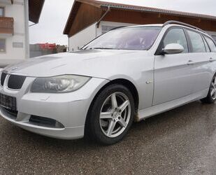 BMW BMW 3 Touring 320d/AHK/Xenon/SH/Scheckheft Gebrauchtwagen