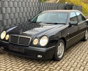 Mercedes-Benz Mercedes-Benz E 320 *TÜV Neu*Automatik*PDC*Wintera Gebrauchtwagen