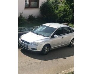 Ford Ford Focus 1,6 Ti-VCT Ghia Ghia Gebrauchtwagen