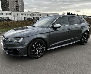 Audi Audi S3 2.0 TFSI S tronic Sportback - 1.Hand#LED#B Gebrauchtwagen