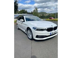 BMW BMW 530 d xD *DriveAs+*AHK*StHz*HUD Gebrauchtwagen