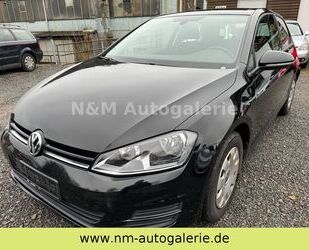 VW Volkswagen Golf VII Lim. Trendline BMT*1.Hand*Pano Gebrauchtwagen