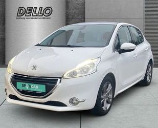 Peugeot Peugeot 208 1.2 Allure Pan.Dach+NAVI+PDC+Klimaauto Gebrauchtwagen