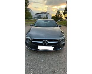 Mercedes-Benz Mercedes-Benz A 180 d AUTOMATIK/RÜCKFAHRKAMERA Gebrauchtwagen