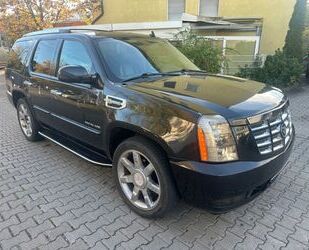 Cadillac Cadillac Escalade Sport Luxury 6.0 HYBRID Gebrauchtwagen