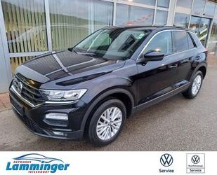 VW Volkswagen T-Roc Basis NAVI AHK SHZ PDC CLIMATRONI Gebrauchtwagen