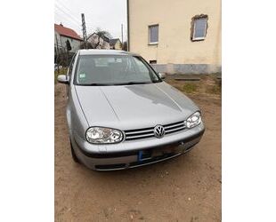 VW Volkswagen Golf 1.6 Basis Baujahr 2001, 1. Hand Gebrauchtwagen