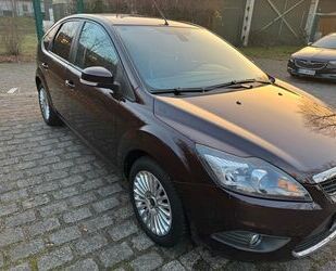 Ford Ford Focus Titanium TüV+Durchsicht+Reifen neu Gebrauchtwagen