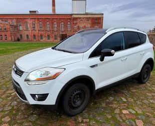 Ford Ford Kuga 2,0 TDCi 4x4 / Panorama / Leder / Gebrauchtwagen