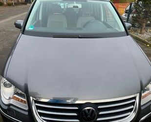 VW Volkswagen Touran 2.0 EcoFuel Highline Highline Gebrauchtwagen